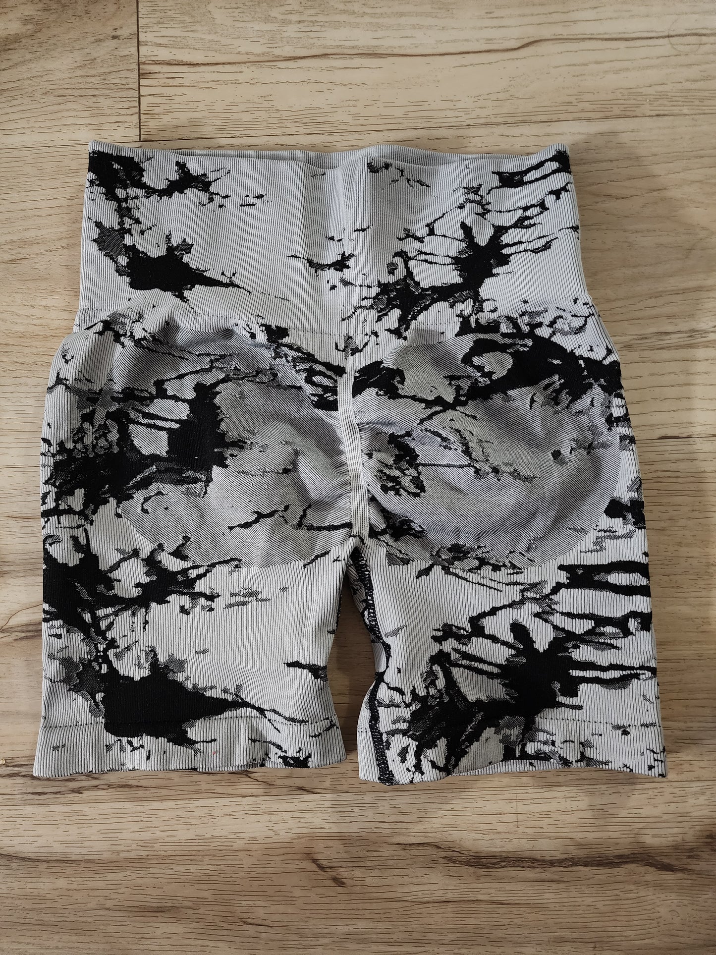 Vibe High Scrunch Shorts