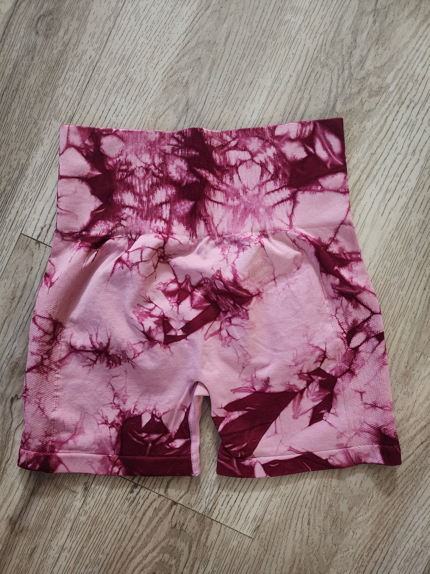 Vibe High Scrunch Shorts